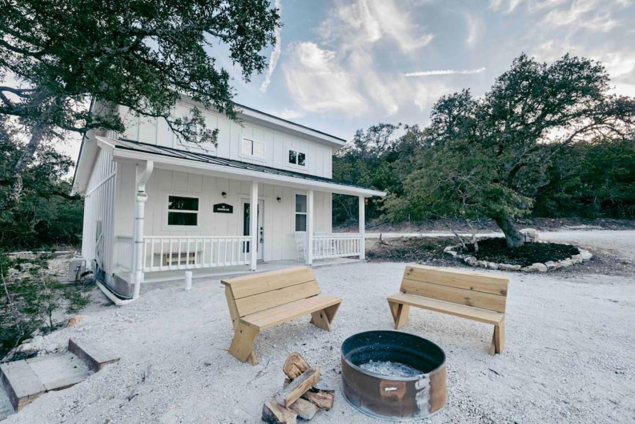 Hummingbird Haus - Hill Country Views On 20 Acres With Firepit Βίλα Spring Branch Εξωτερικό φωτογραφία