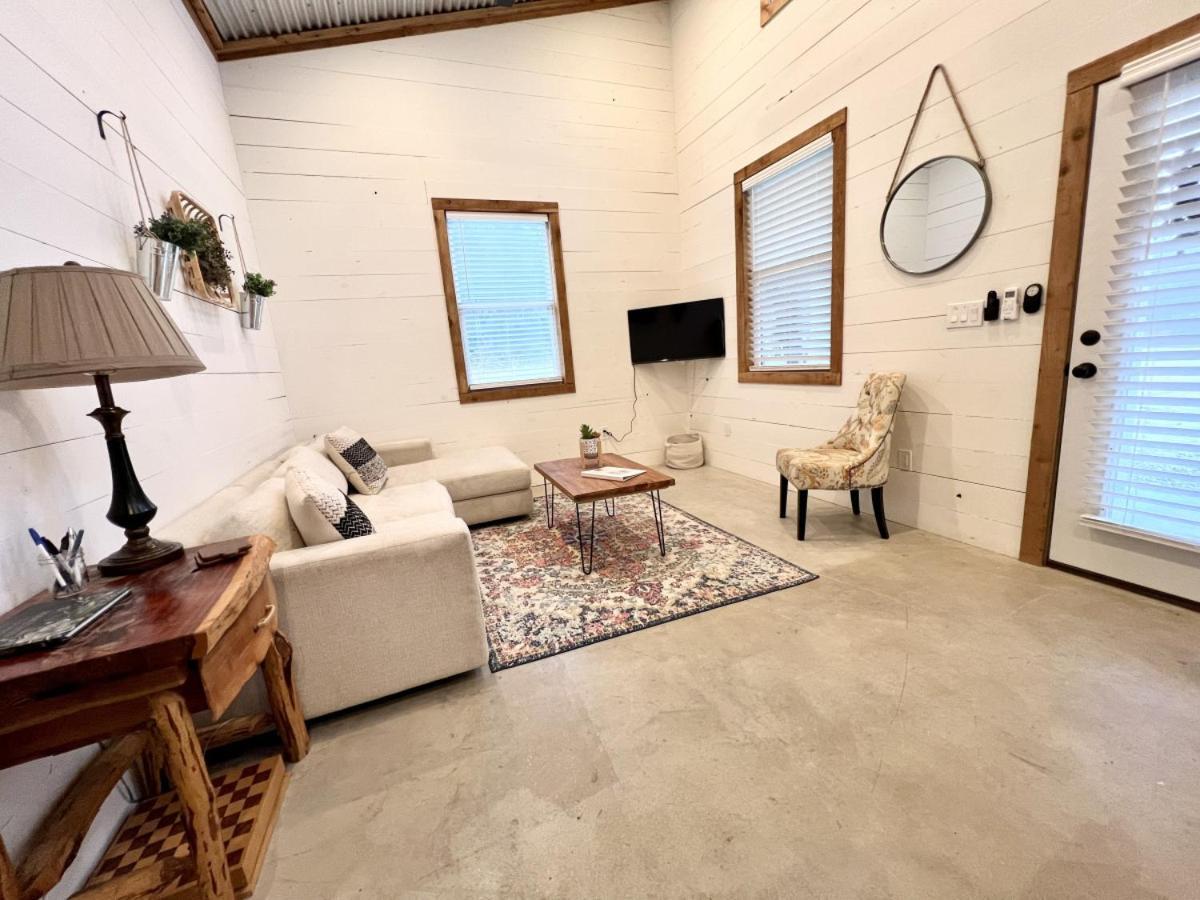 Hummingbird Haus - Hill Country Views On 20 Acres With Firepit Βίλα Spring Branch Εξωτερικό φωτογραφία