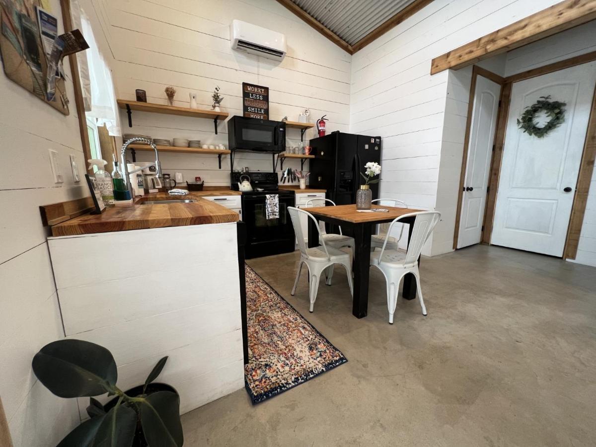 Hummingbird Haus - Hill Country Views On 20 Acres With Firepit Βίλα Spring Branch Εξωτερικό φωτογραφία